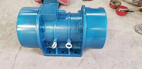 振動電機生產廠家的行業(yè)須知 振動電機廠